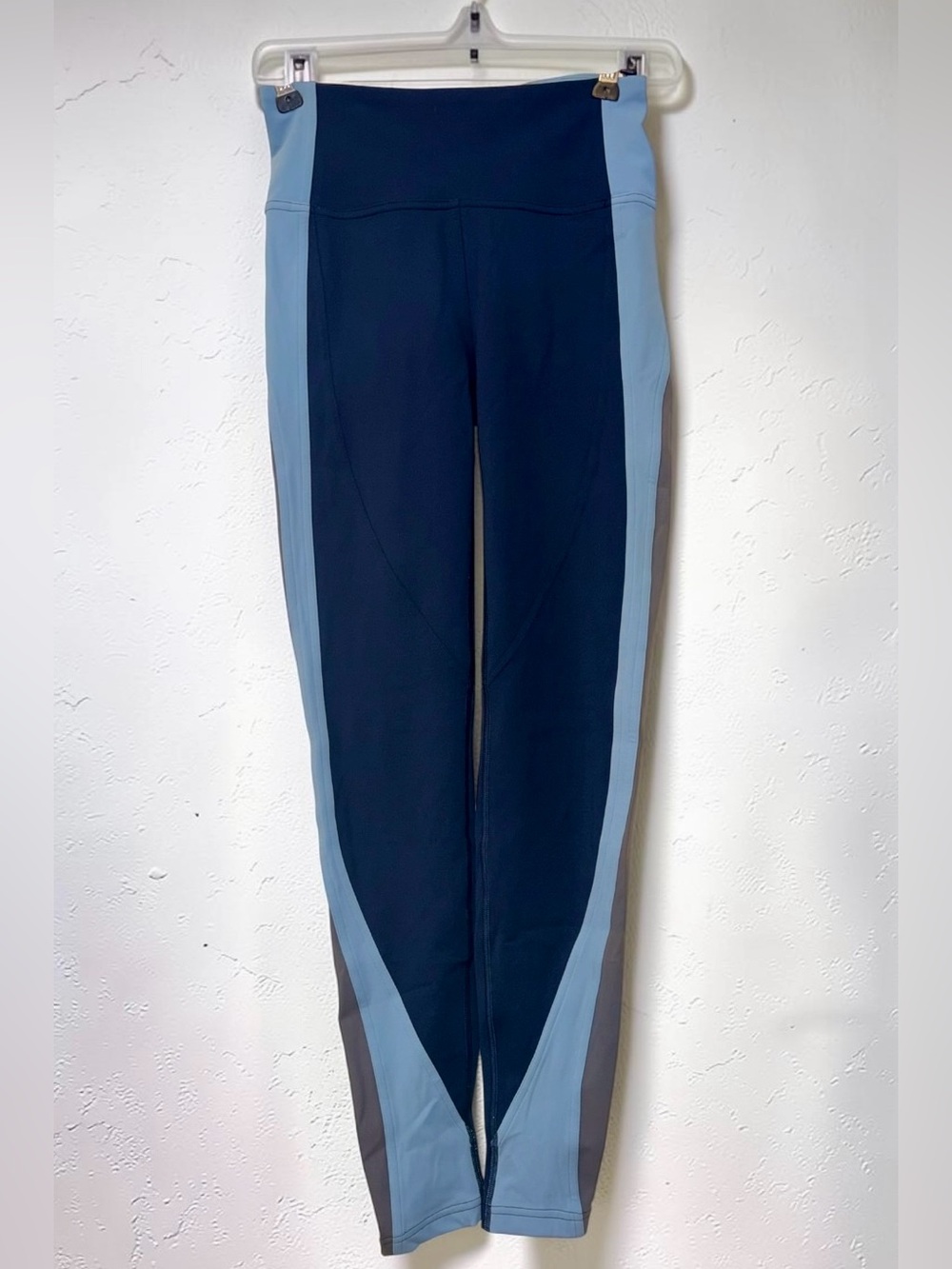 Lululemon Get Going Train Tight 28” Size 4 Navy Blue Luxtreme Leggings